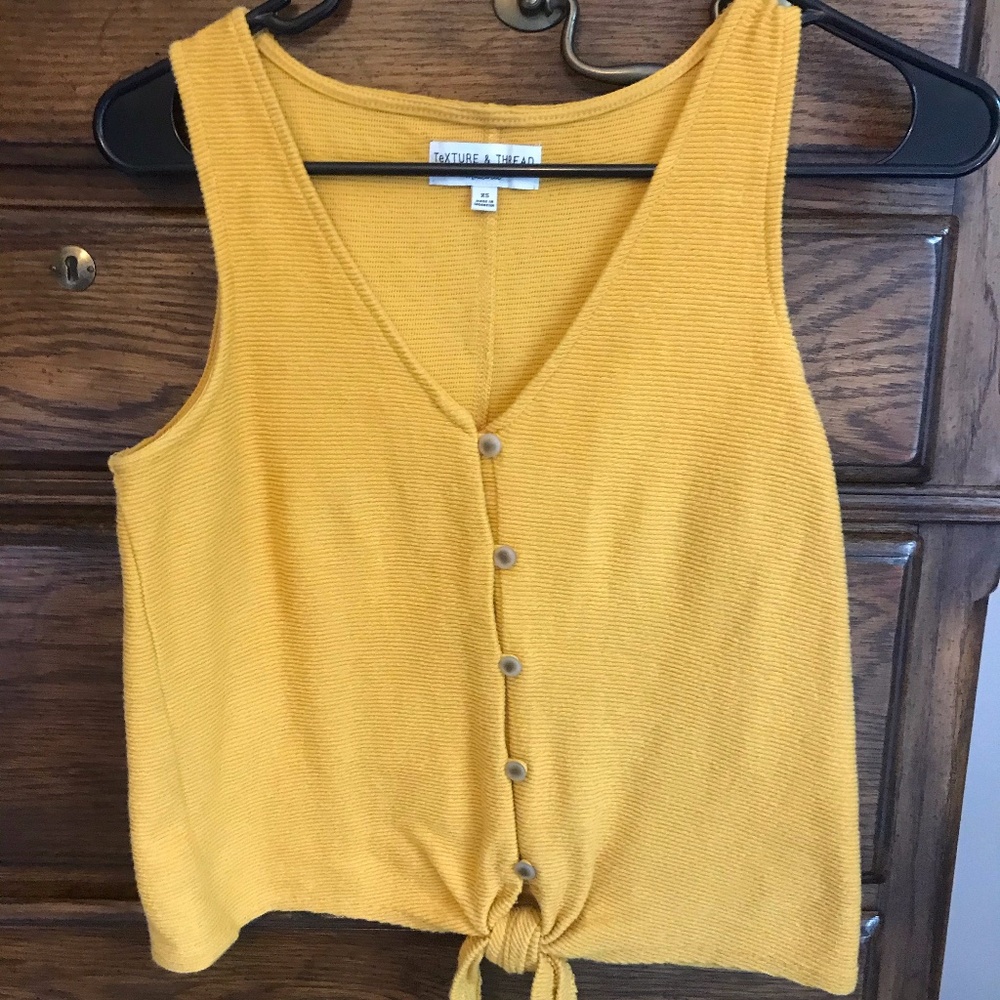 Yello cropped top